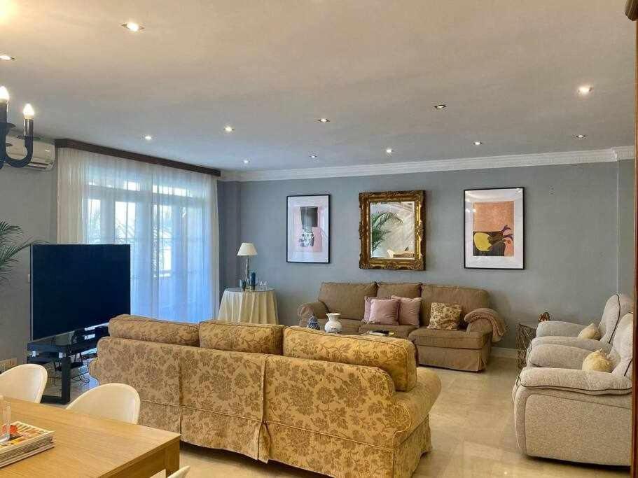 Apartment Pan Y Aceite 2 By Solymar